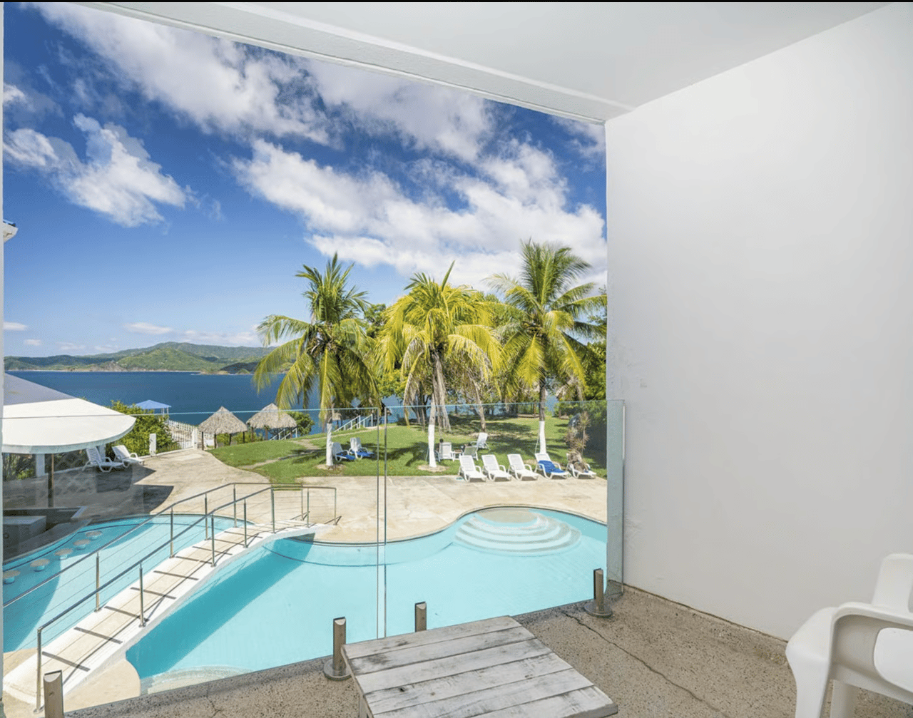 Dunama Flamingo Oceanfront Boutique Hotel & Casino 