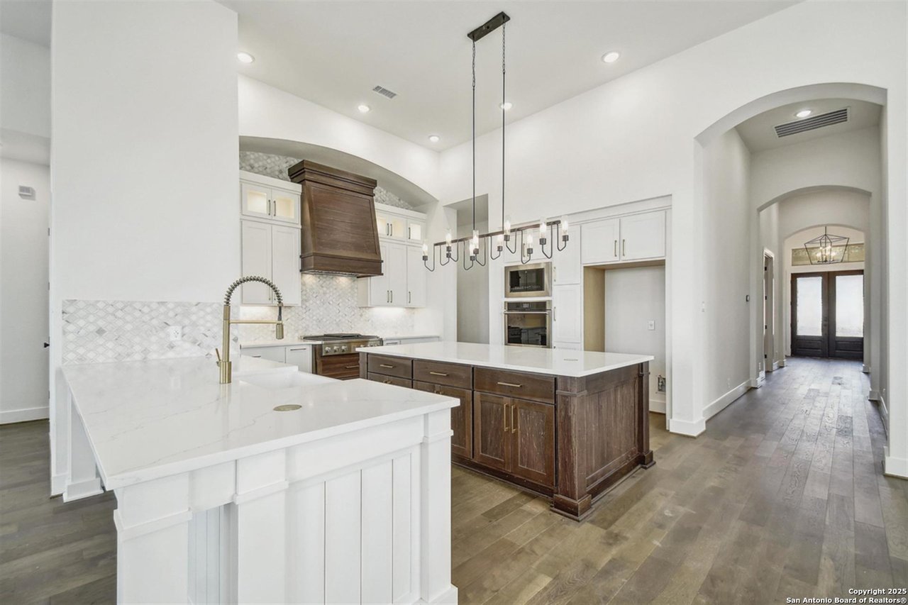 409 Dulce Vista