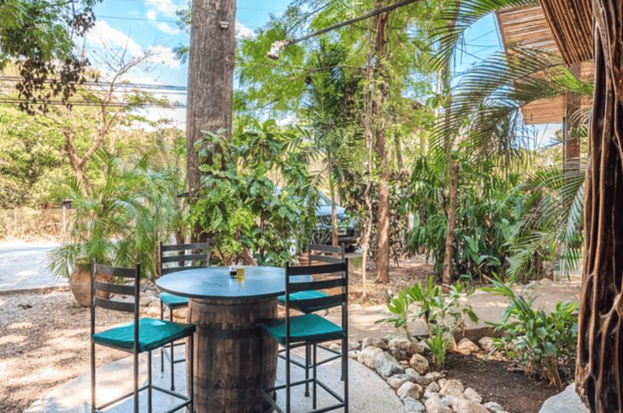 El Huerto Restaurant And Cabinas - Premier Investment