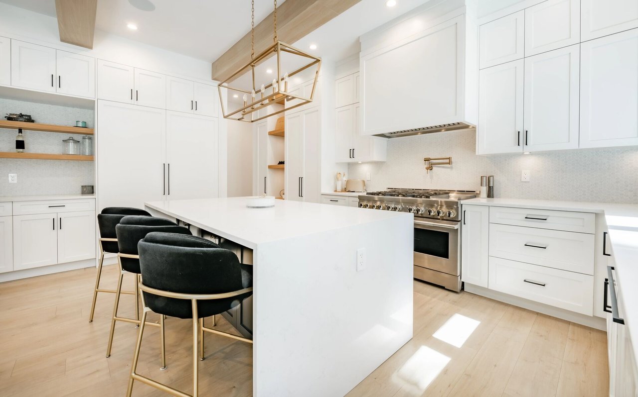 How to Take Great Photos to Sell Your Home