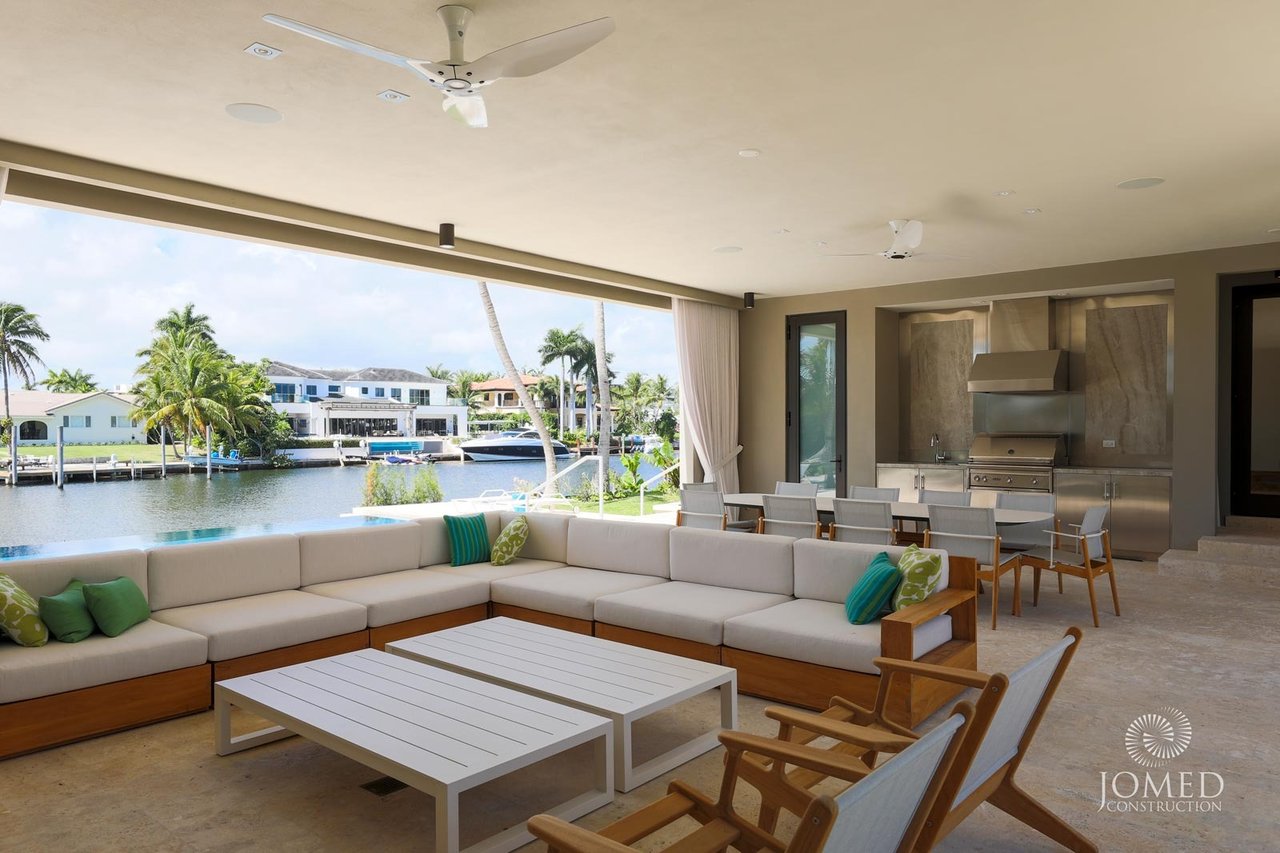 Mid Century Modern