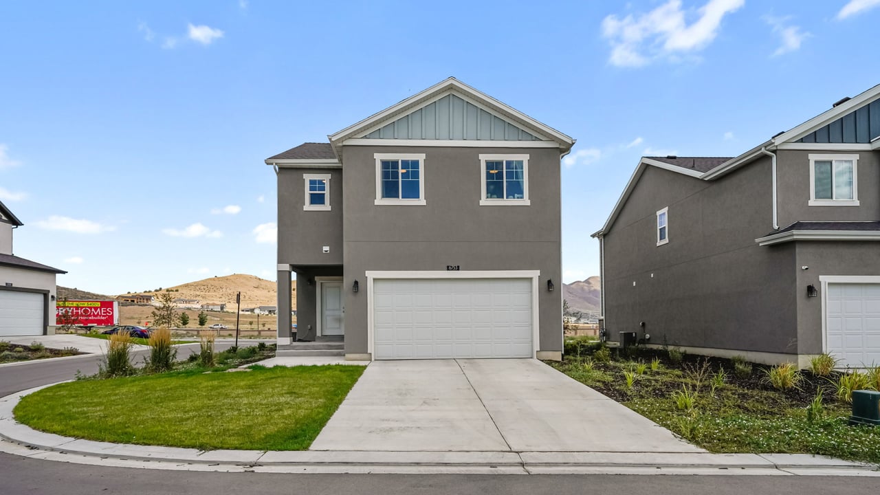 6753 N Mt Jefferson