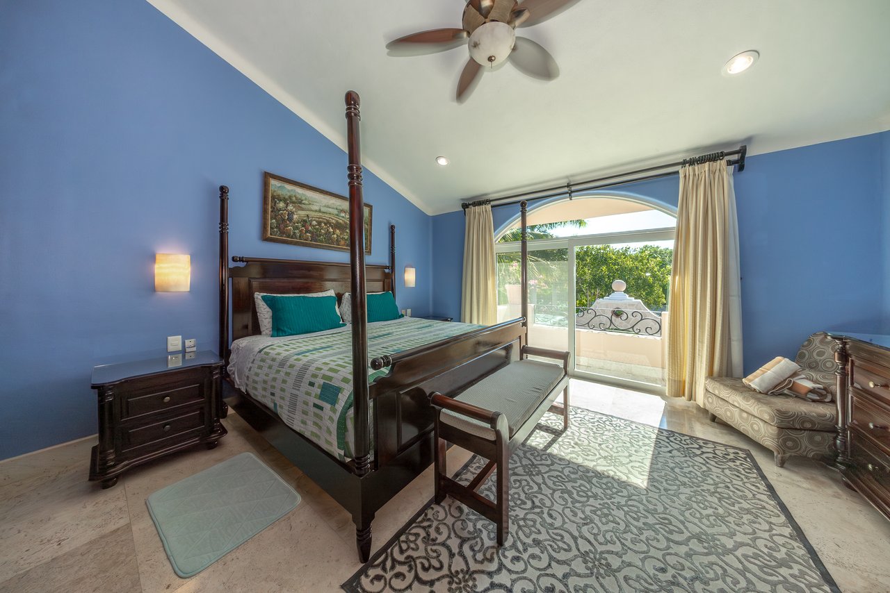 Villa Maravilla Puerto Aventuras | Golf-Front Luxury Villa