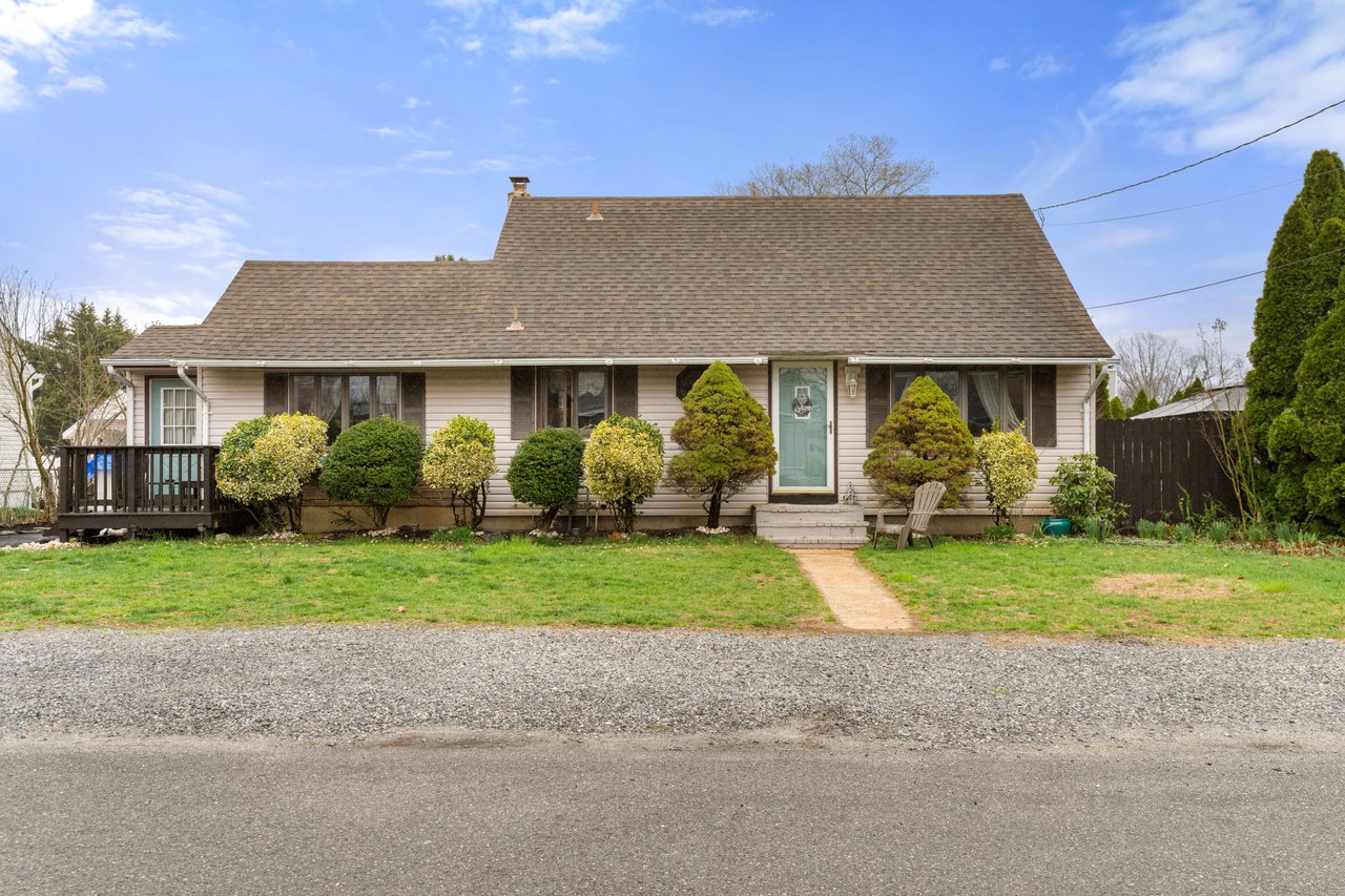 109 Harding Drive, Brick New Jersey | Charming Cape Home