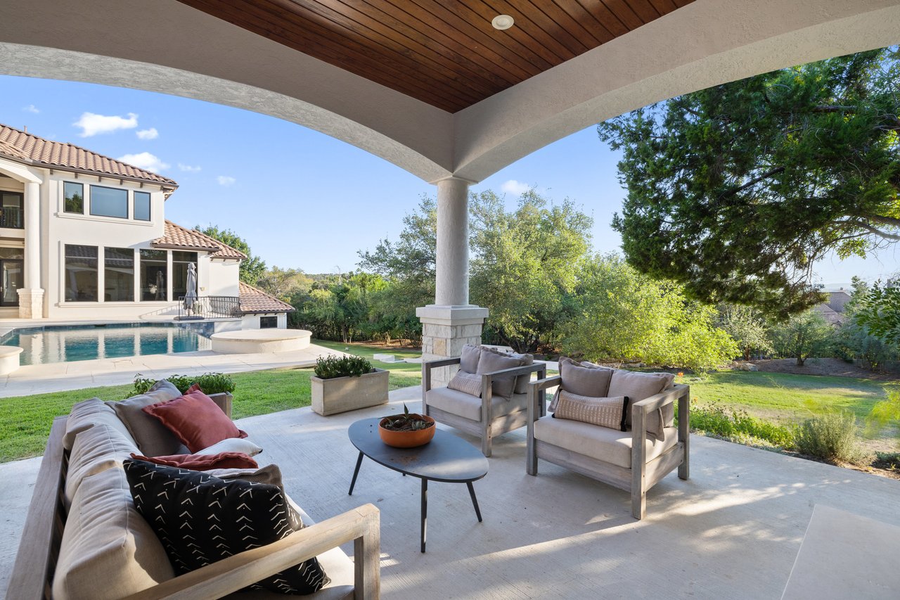 211 Bella Cima DR