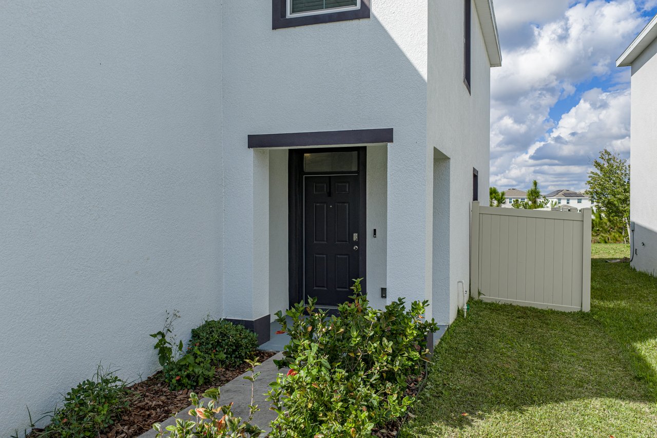 10951 PENNY GALE LOOP