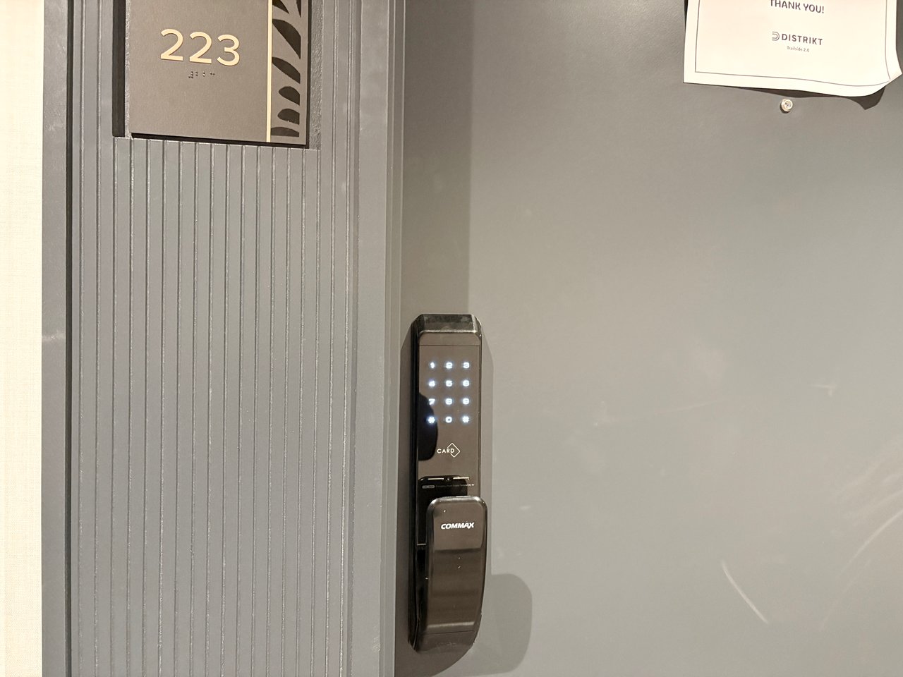 395 Dundas Street W Unit: 223