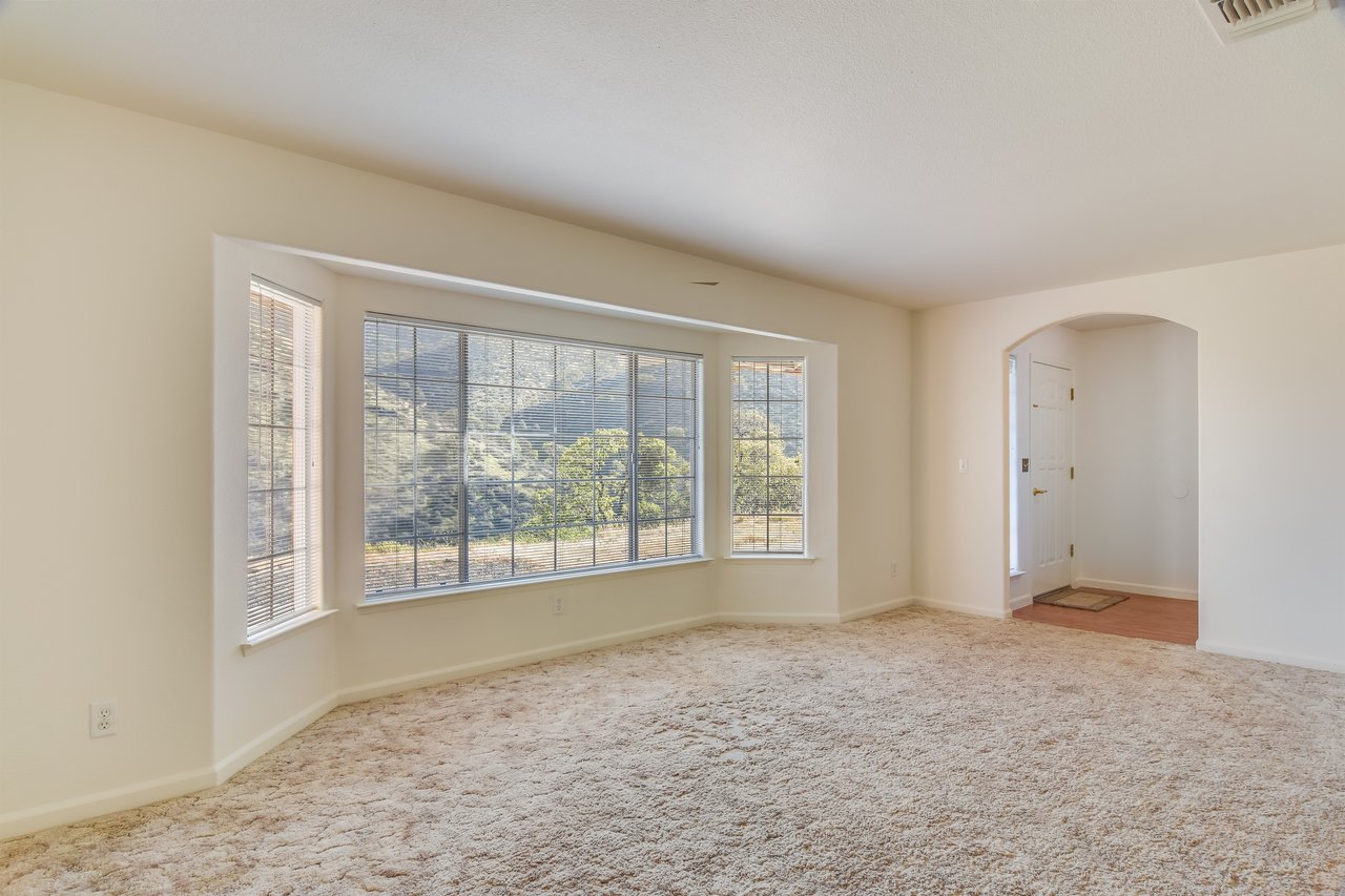 27557 Paradise Valley Lane Clovis California 93619