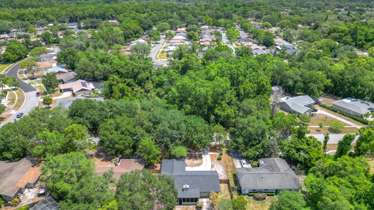 Spacious Open Concept Home in Winter Springs