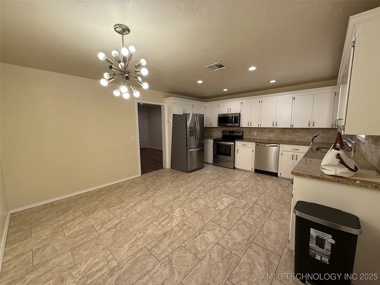 116 SW 5th St