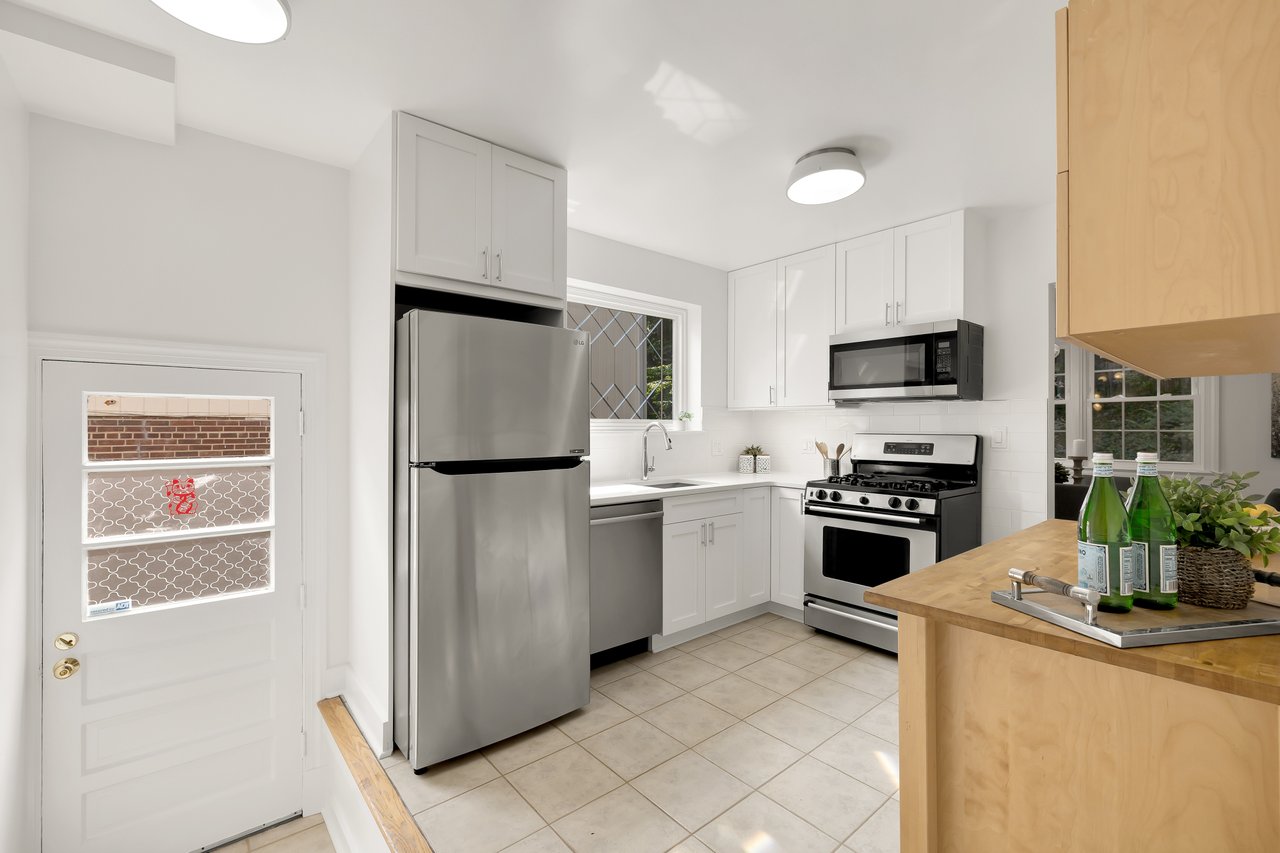 3646 Alton Pl NW - North Cleveland Park