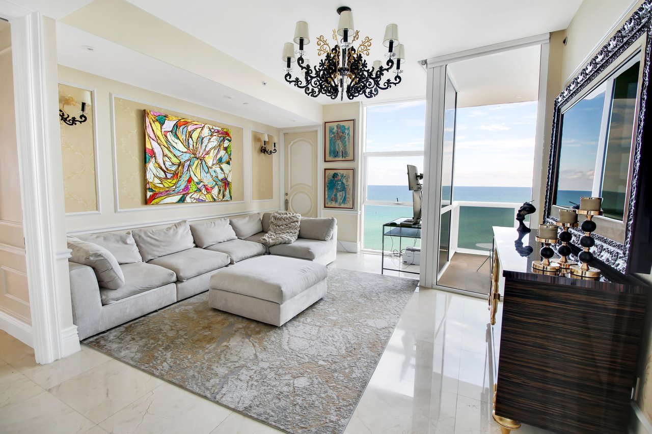 18101 Collins Ave #1109