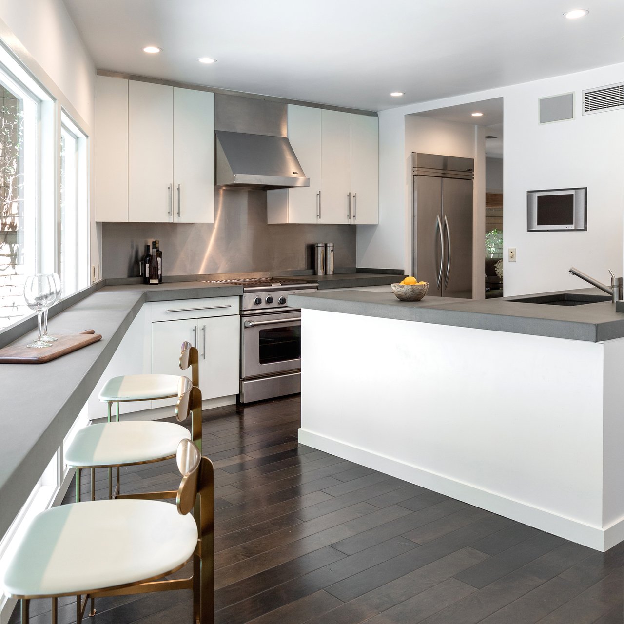 8713 Sunset Plaza Ter