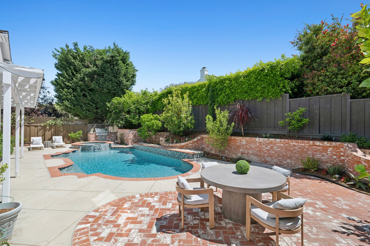 1943 Port Provence Place