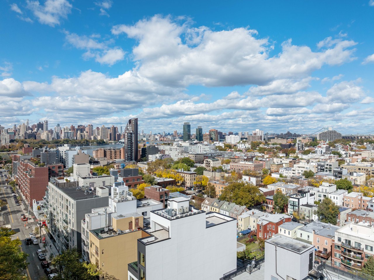 14-35 Broadway, Unit PH