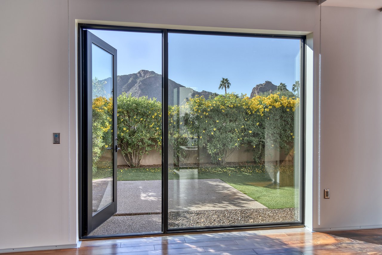 5434 E Lincoln Drive 50