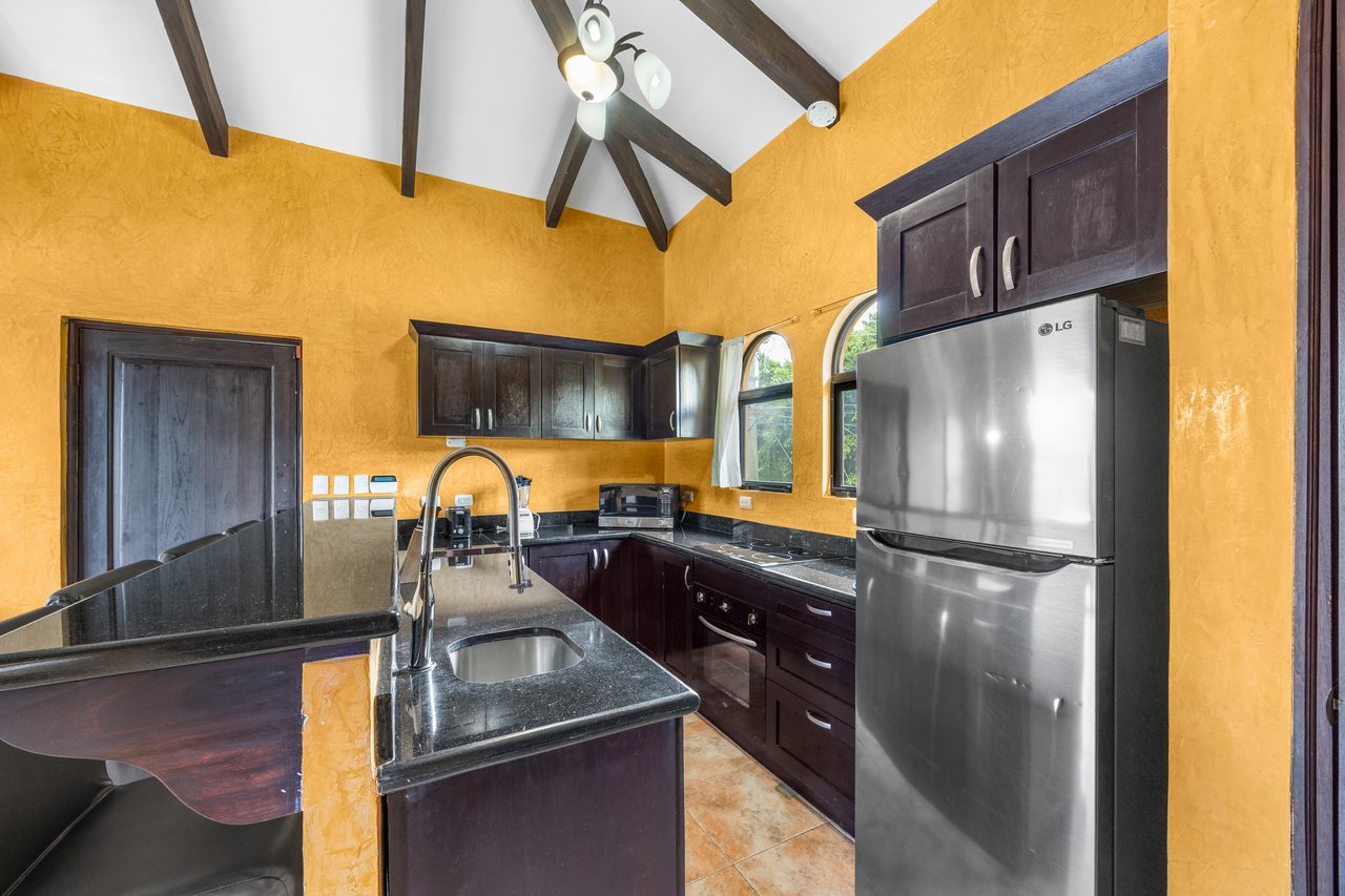 Casa de Vida, Altos de Flamingo | Mediterranean-Style Villa with Pool & Guest House Near Playa Flamingo