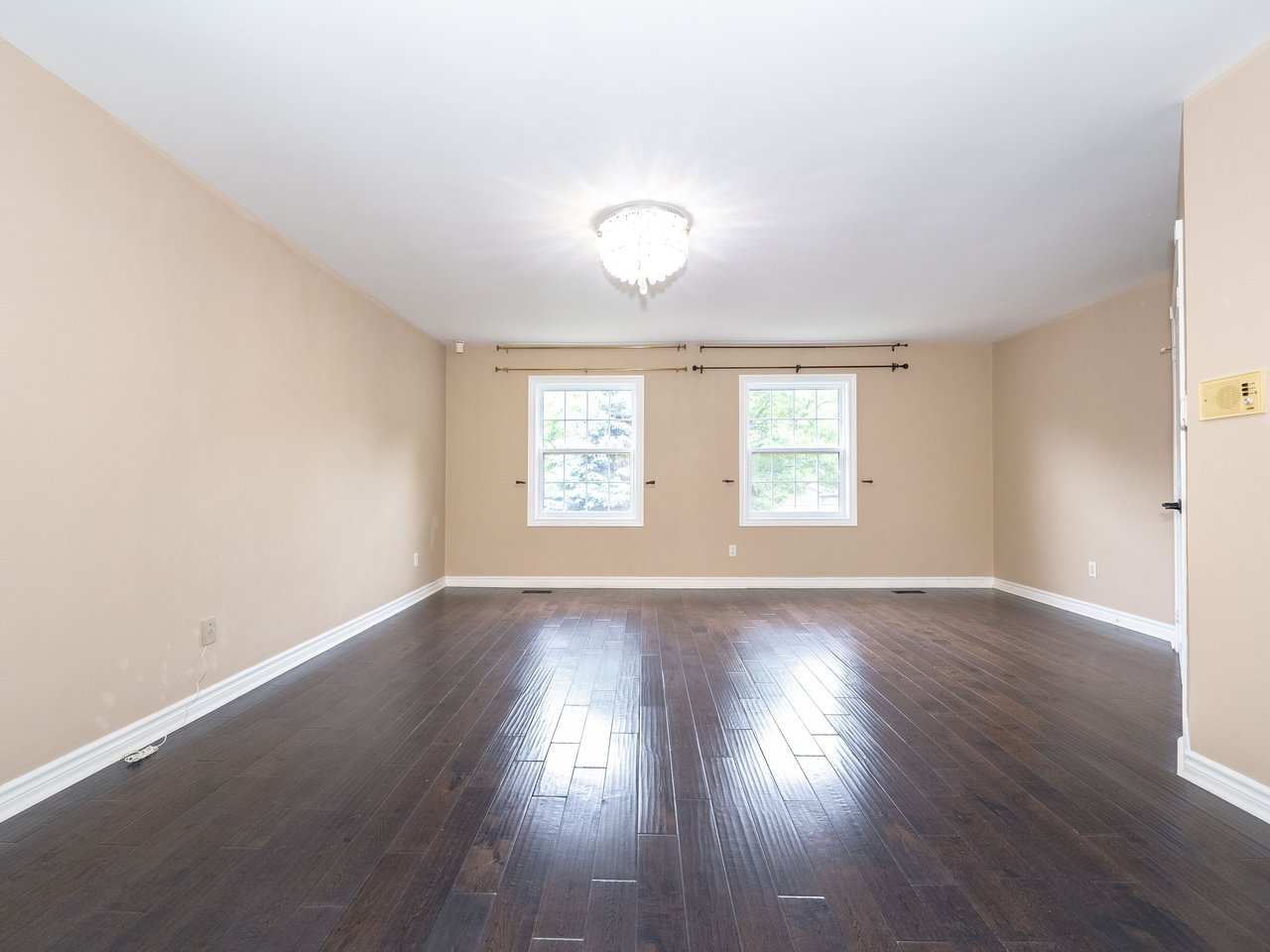 39 Montclair Rd