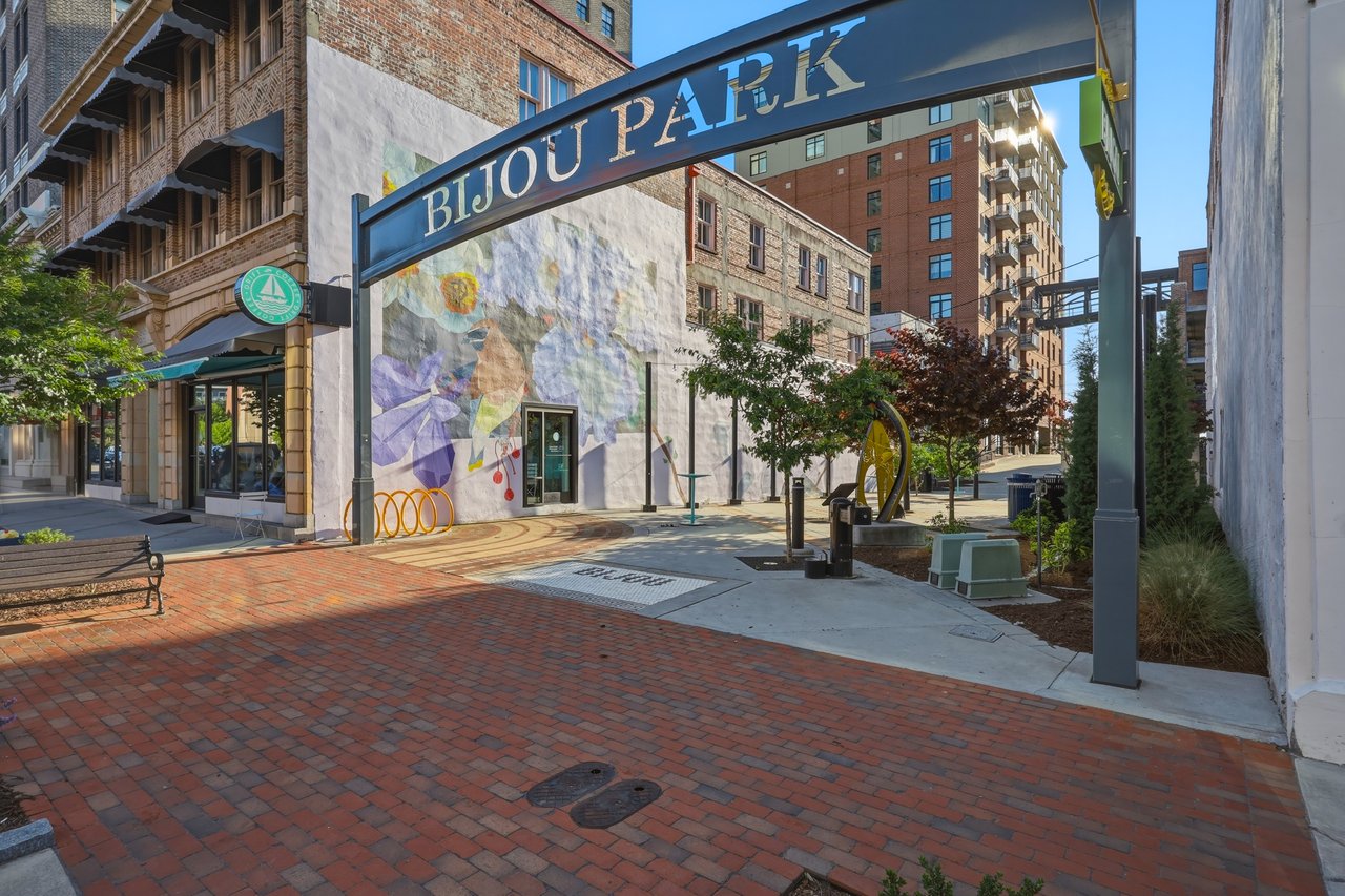 The Overlook at River Place