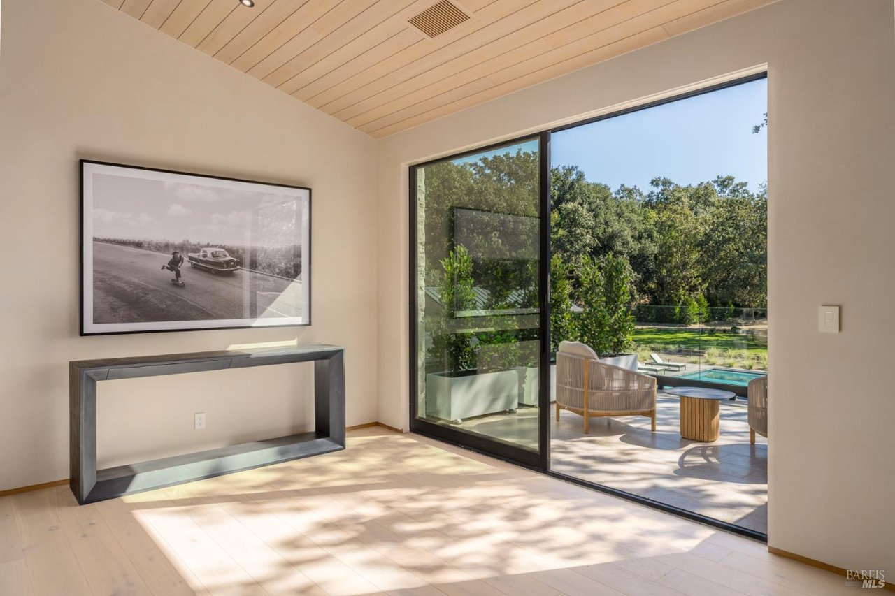 1438 Ridge Valley Road