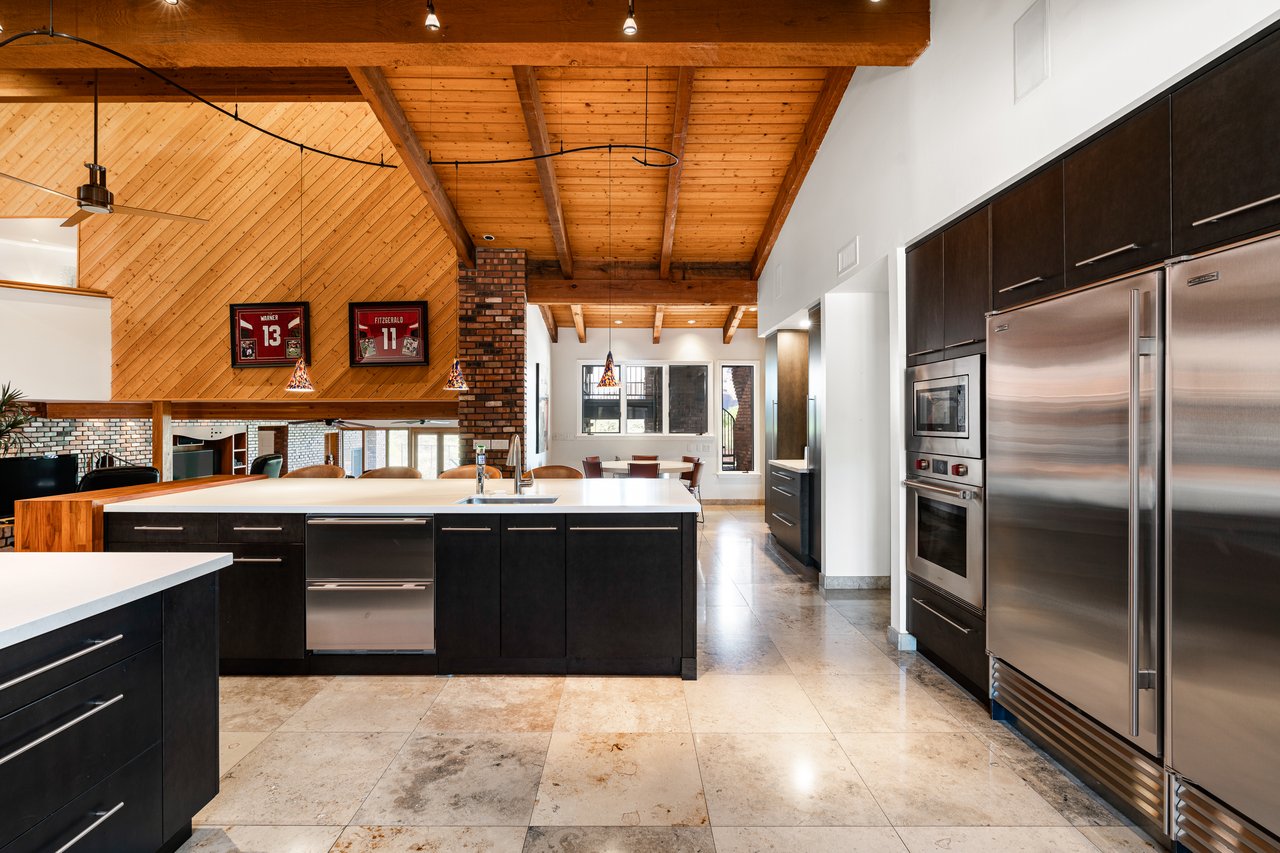 Luxury PV Hilltop Sanctuary