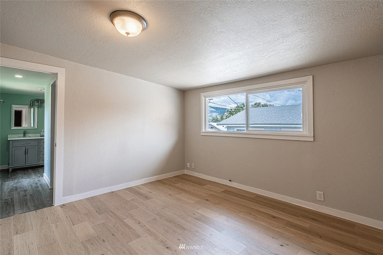 420 E Eli Avenue