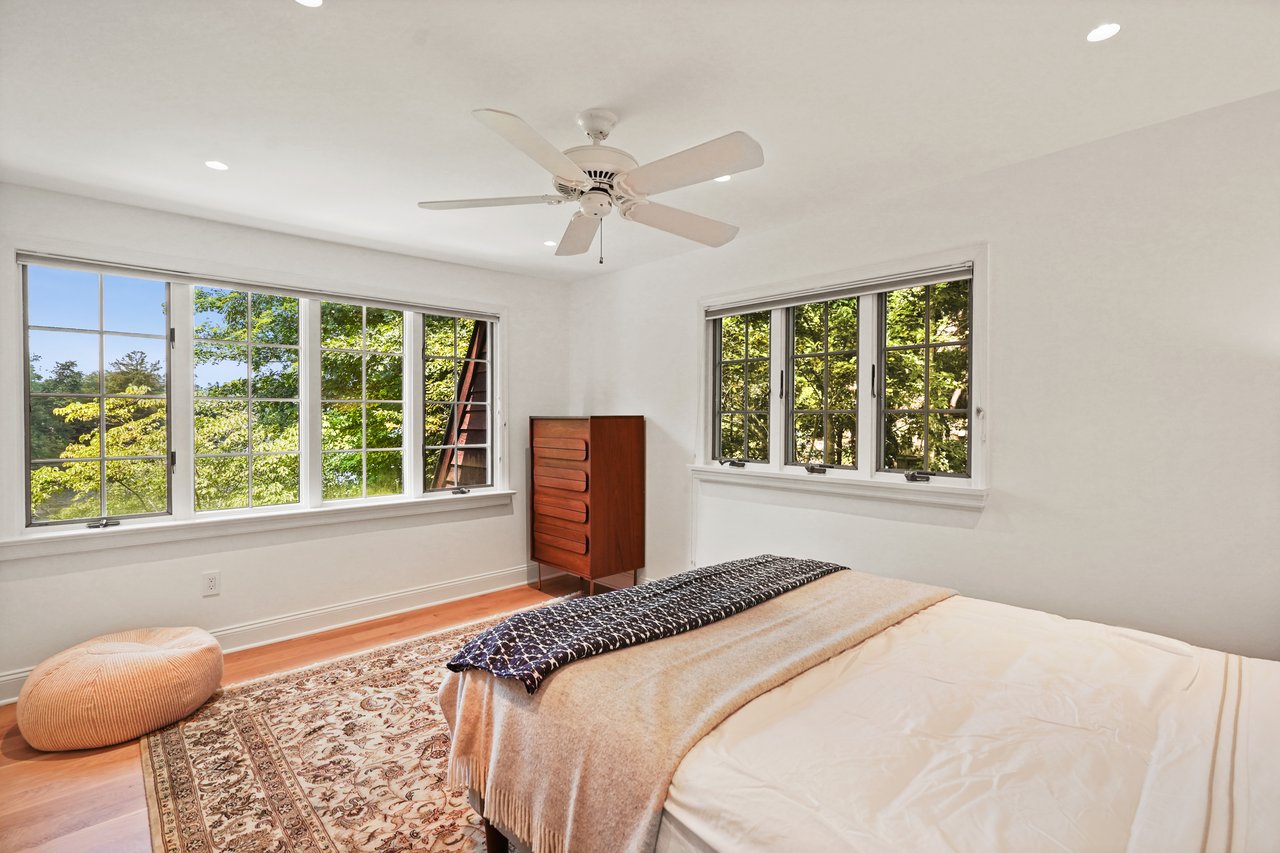 3 Truesdale Lake Drive