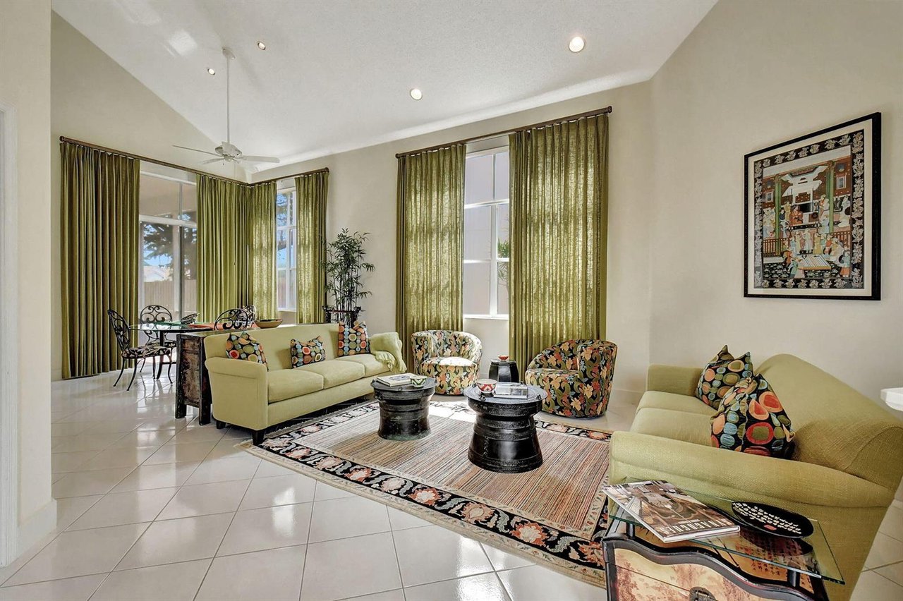 2489 NW 66th Dr
