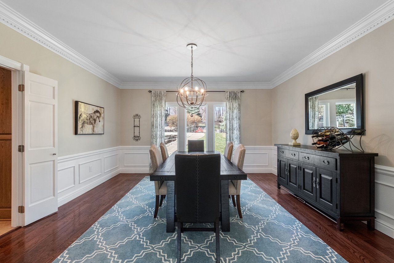 913 Highlander Circle