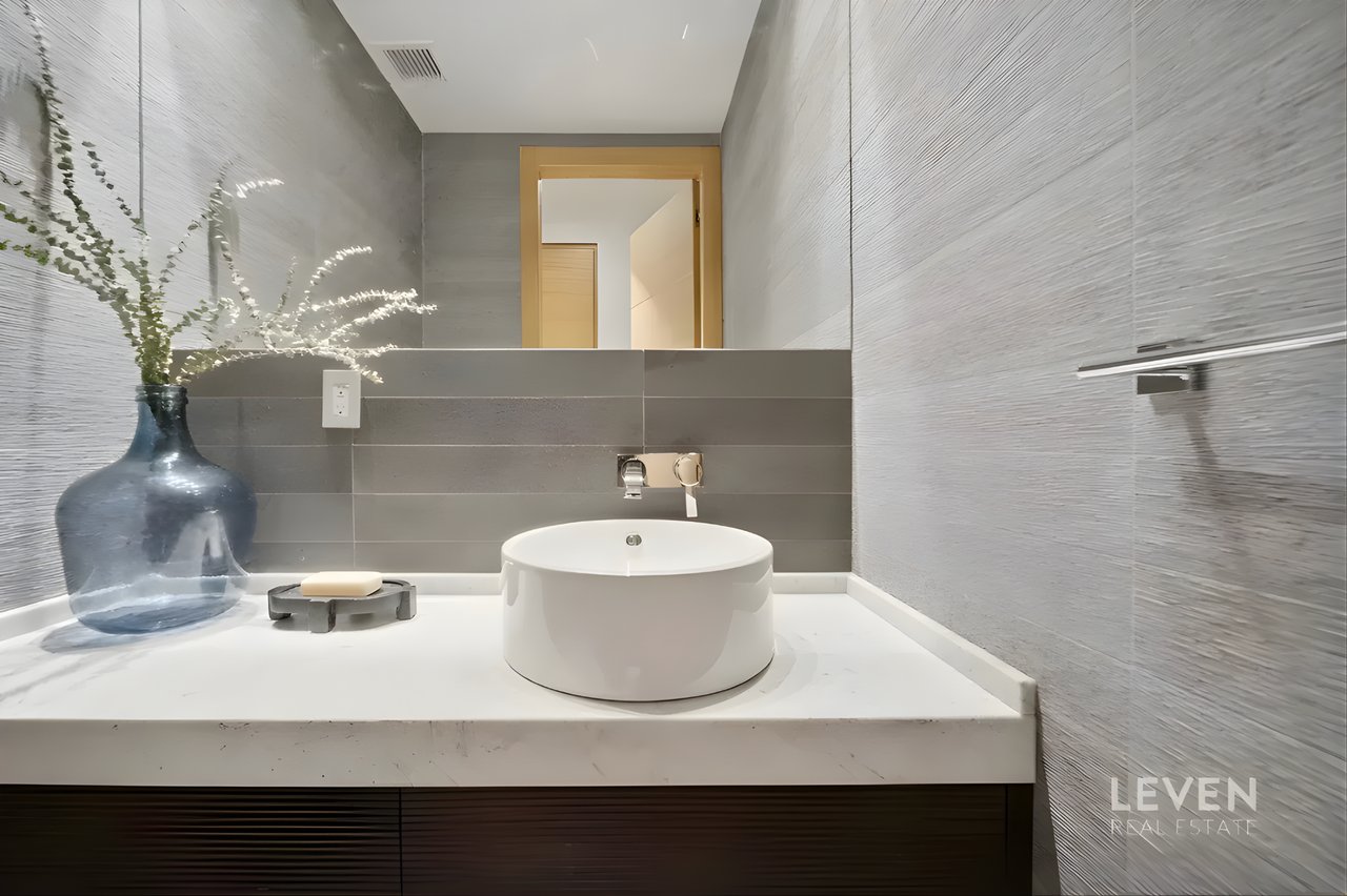 55 Warren Street, #4