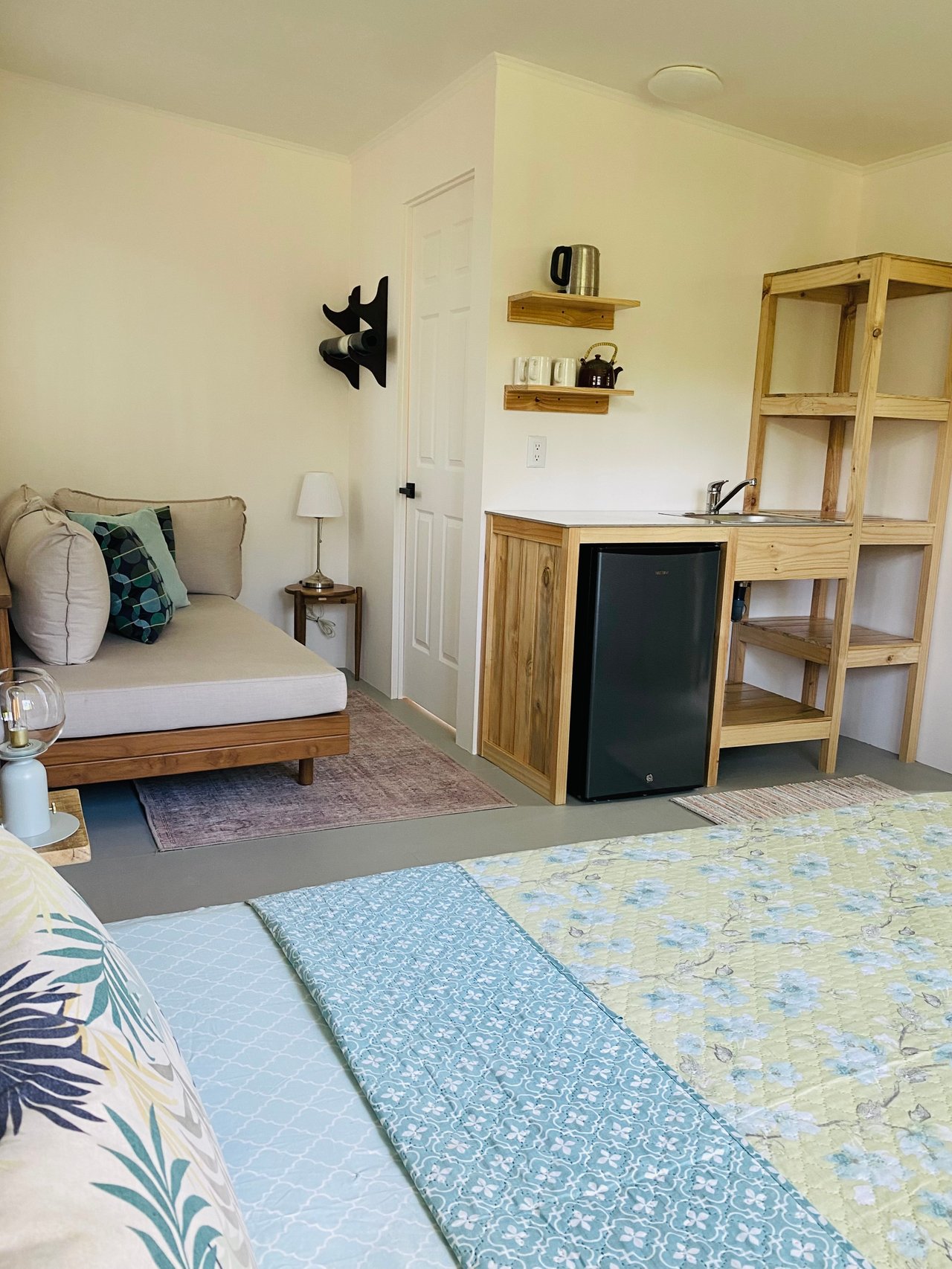 Mountain Oasis with House and Guest Cabin in Las Brisas, San Vito 