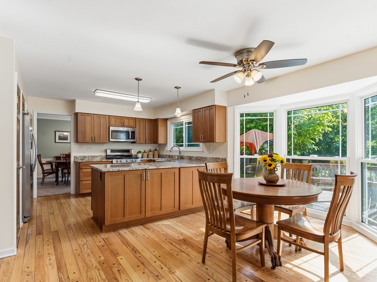 1235  Pin Oak Court