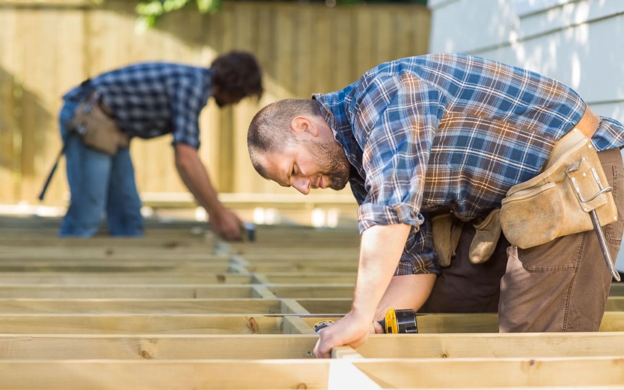 Seasonal Home Transformations: Tailoring Improvements Year-round