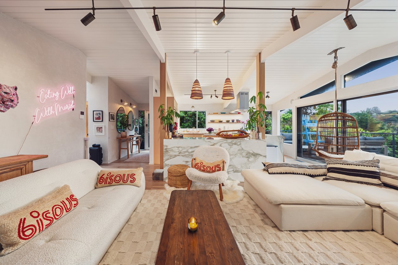 295 Mabery Rd, Santa Monica