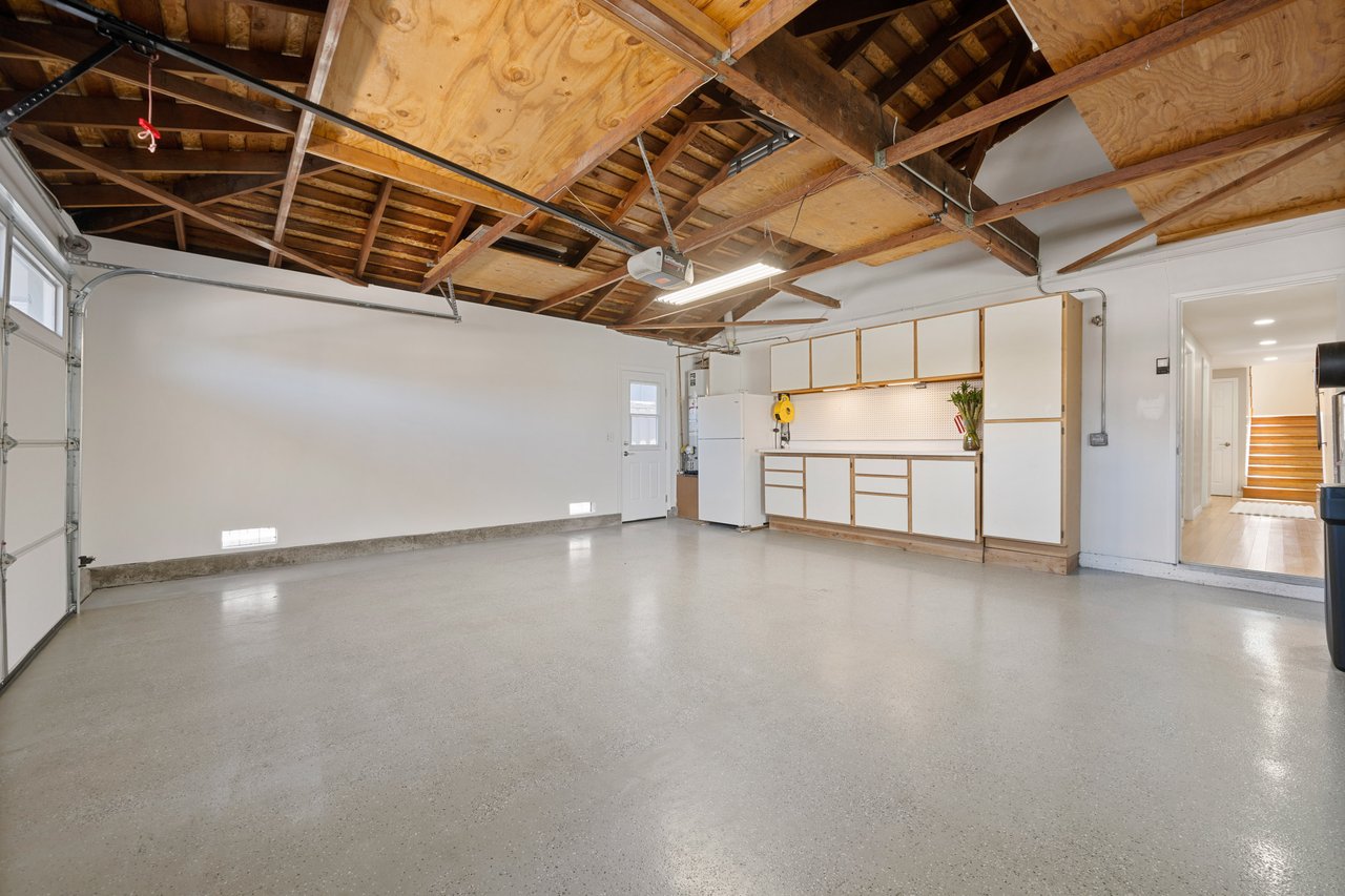 21212 Binghampton Cir