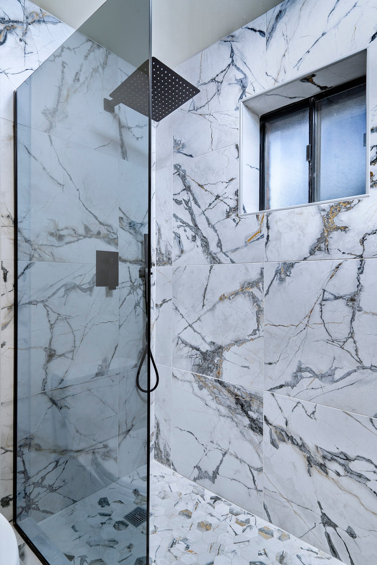 1005 W Emerine Drive