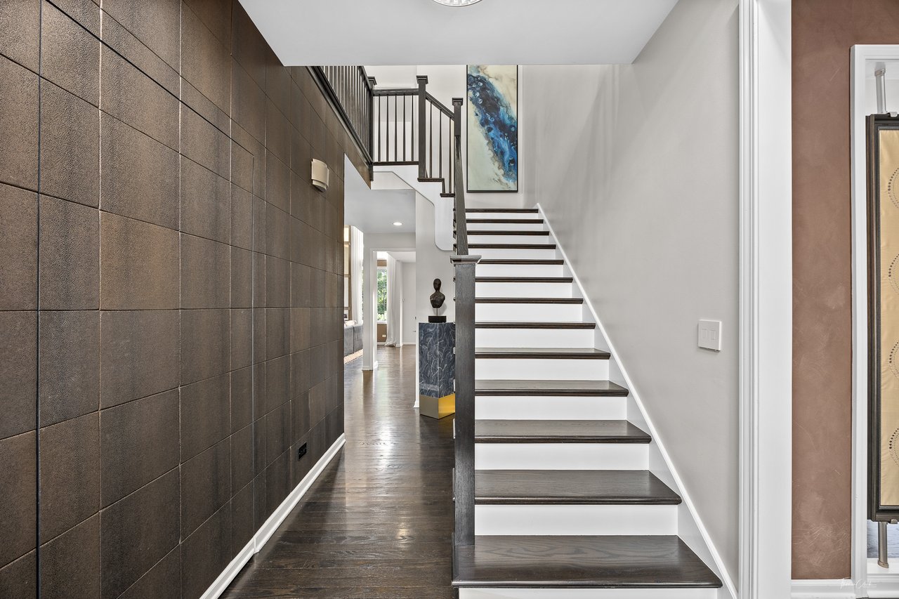 1950 Elmore Ave, Downers Grove