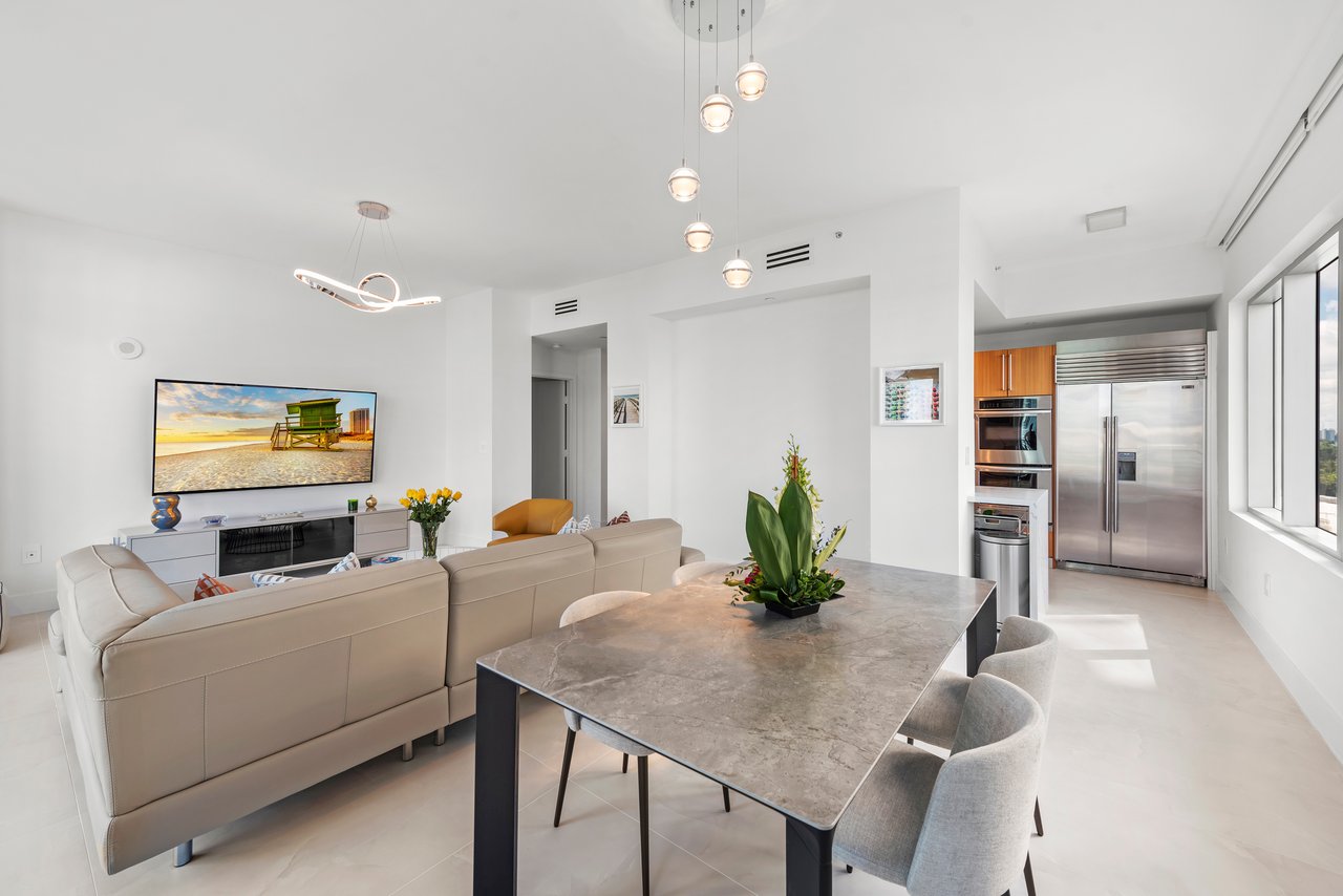 Aqua Gorlin Residence 703