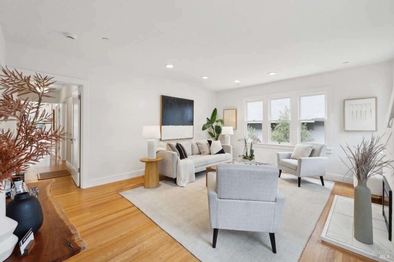 27 Rutherford Ave