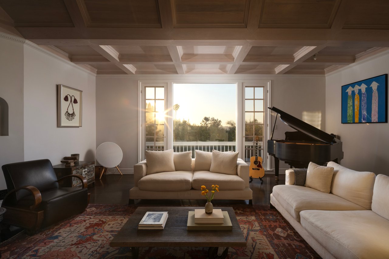 2558 Glendower Ave, Los Feliz
