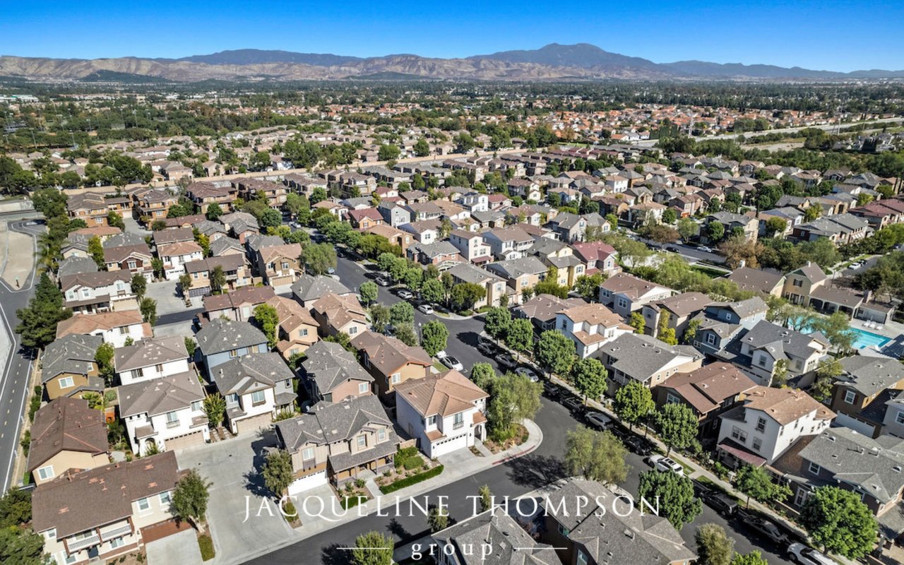 Sold Stunning Turnkey Home in the Desirable Enclave of Tustin Field