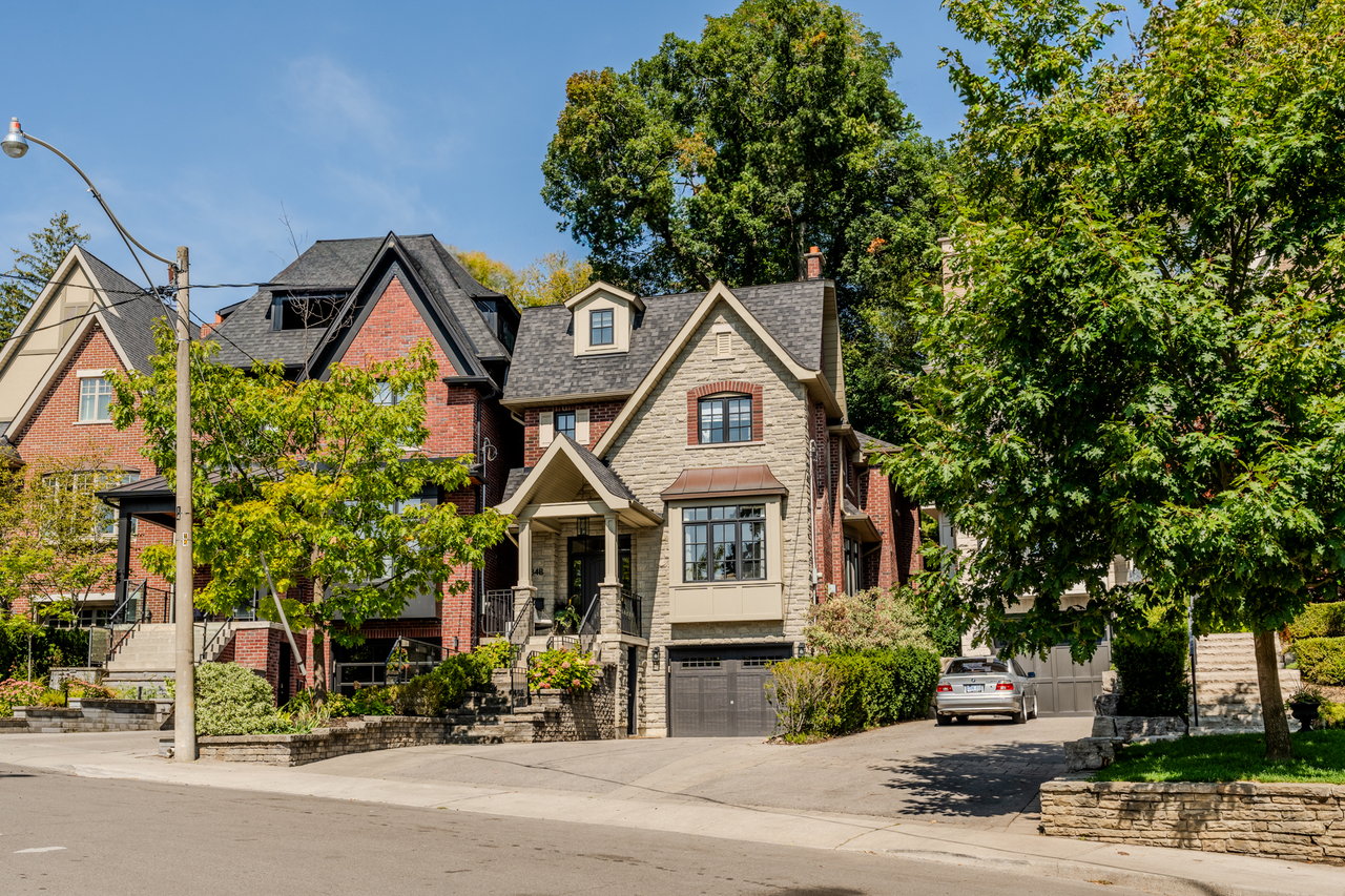 34B Long Cres