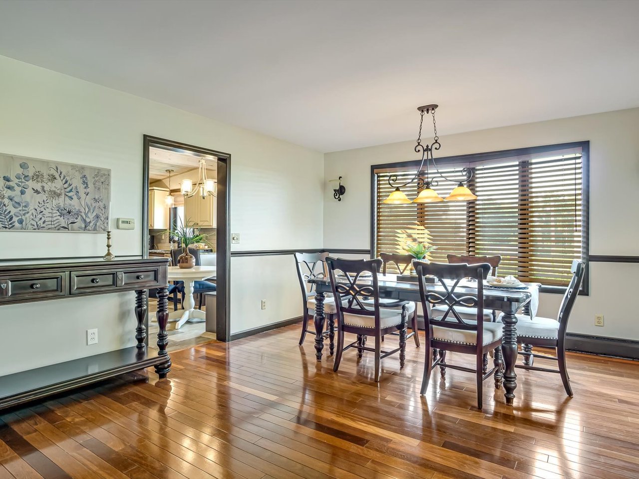 Spacious Country Home on Nearly 10 Acres – 2622 Kaiser Road 