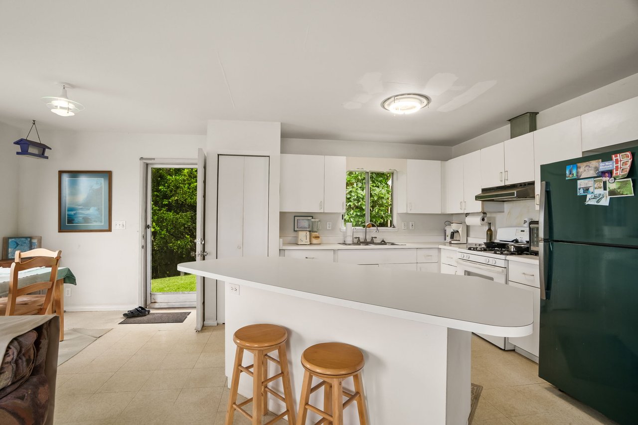 OLOHENA OPPORTUNITY! 6391 & 6395 OLOHENA RD