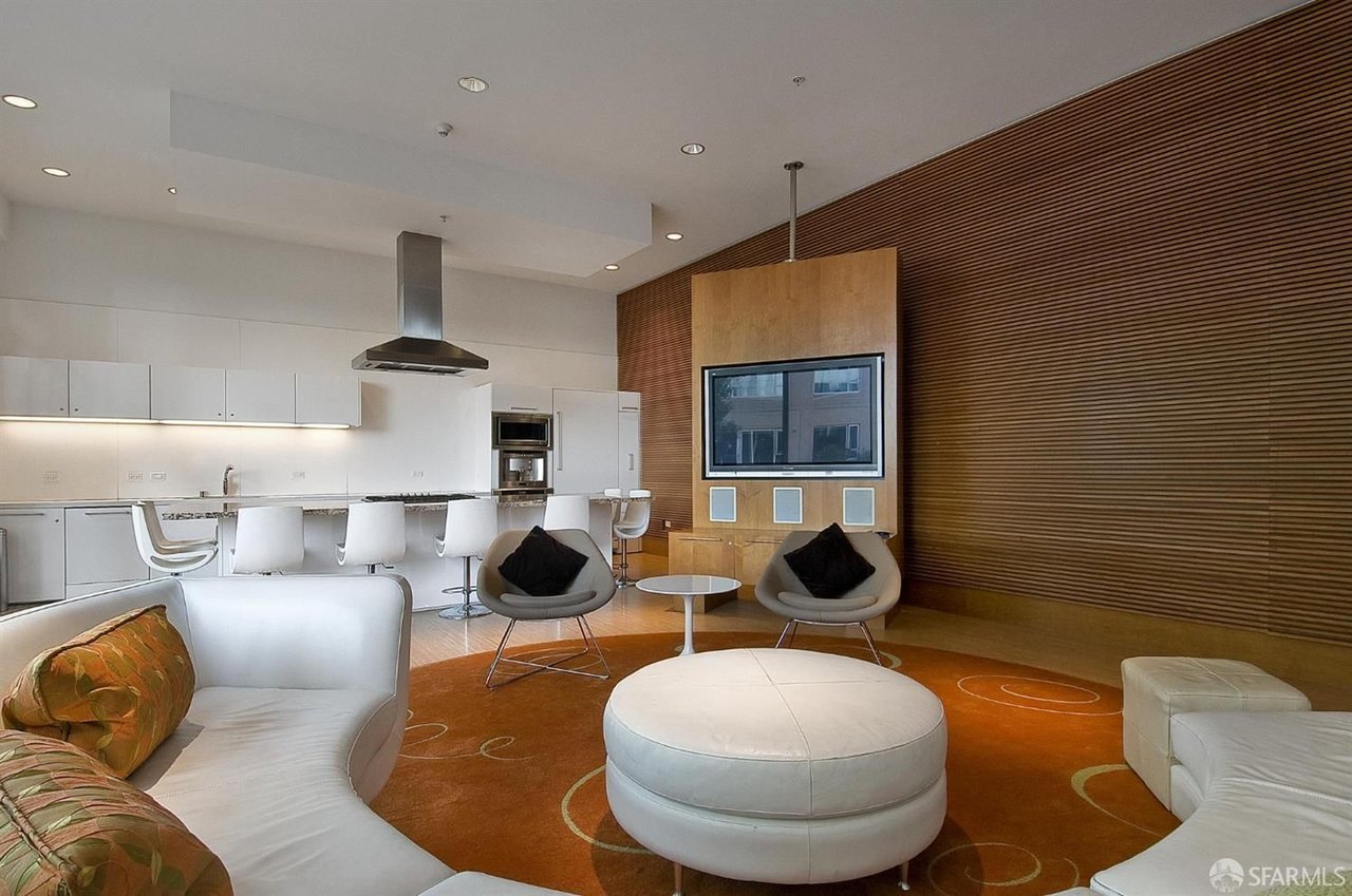 1160 Mission St, #2306