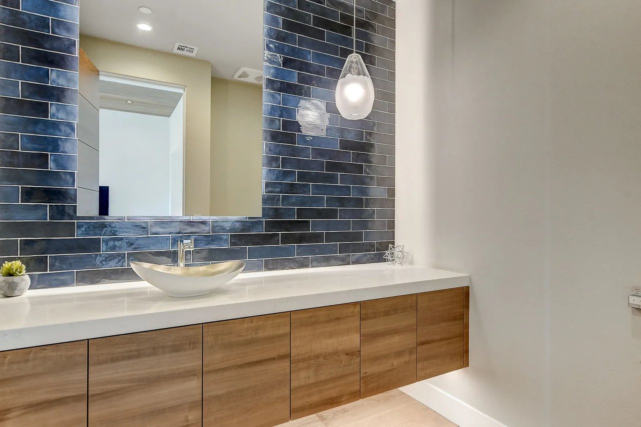 Modern Model Home for Sale in MacDonald Highlands