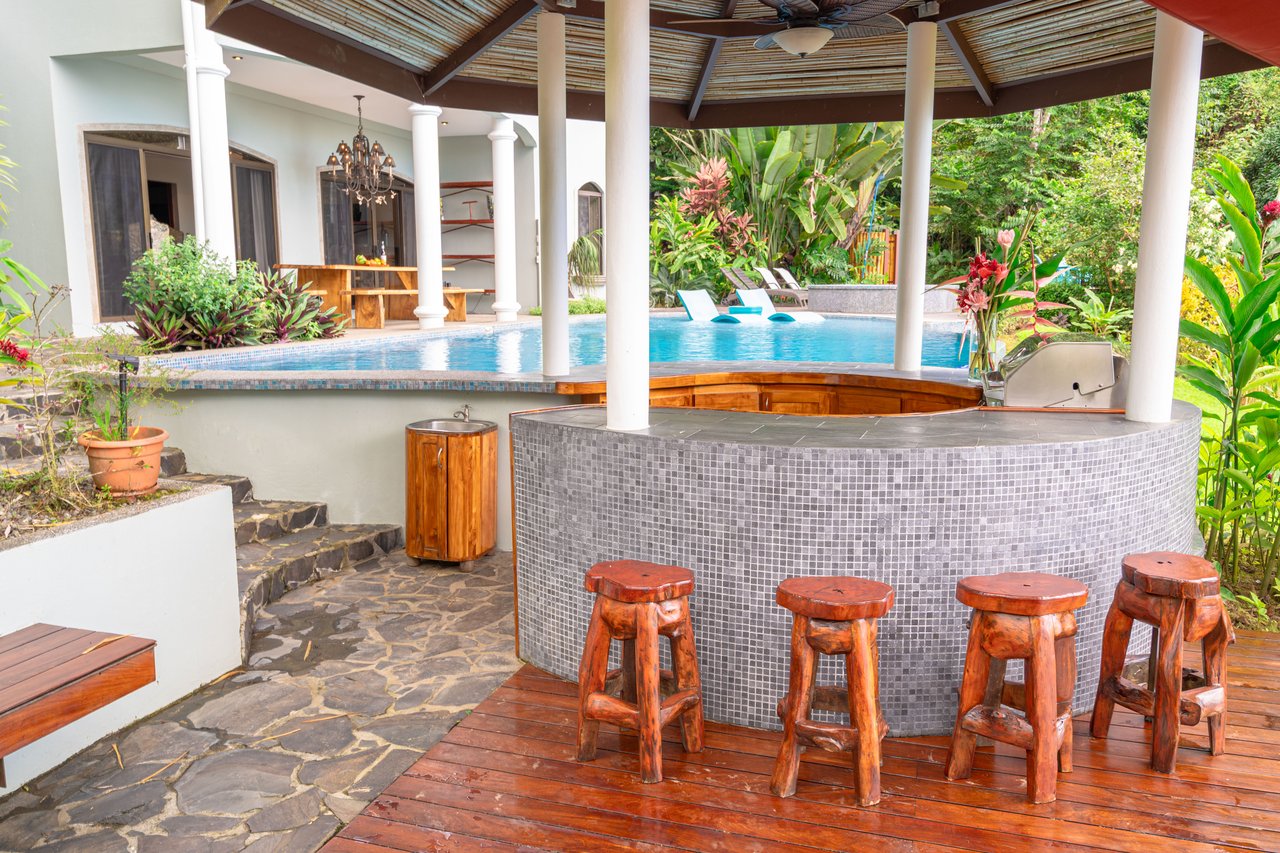 Gorgeous Ocean View 7 Acre Estate, Portalon