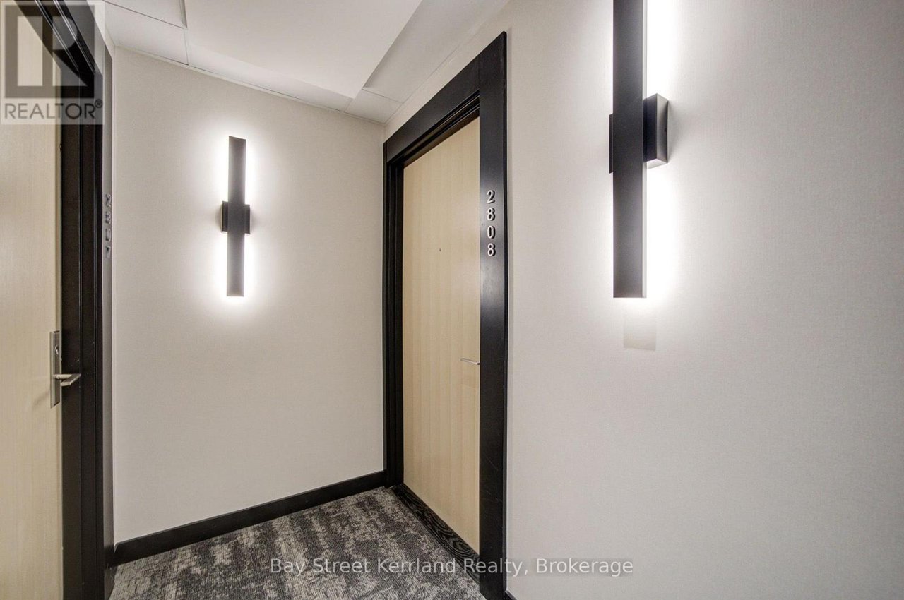 395 Bloor St E #2808