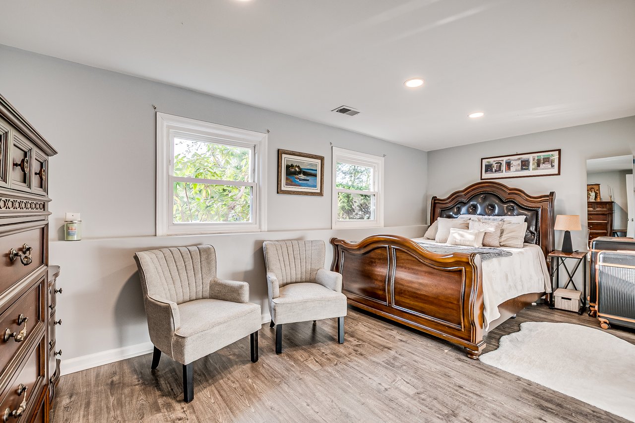 12 Sherry Rd