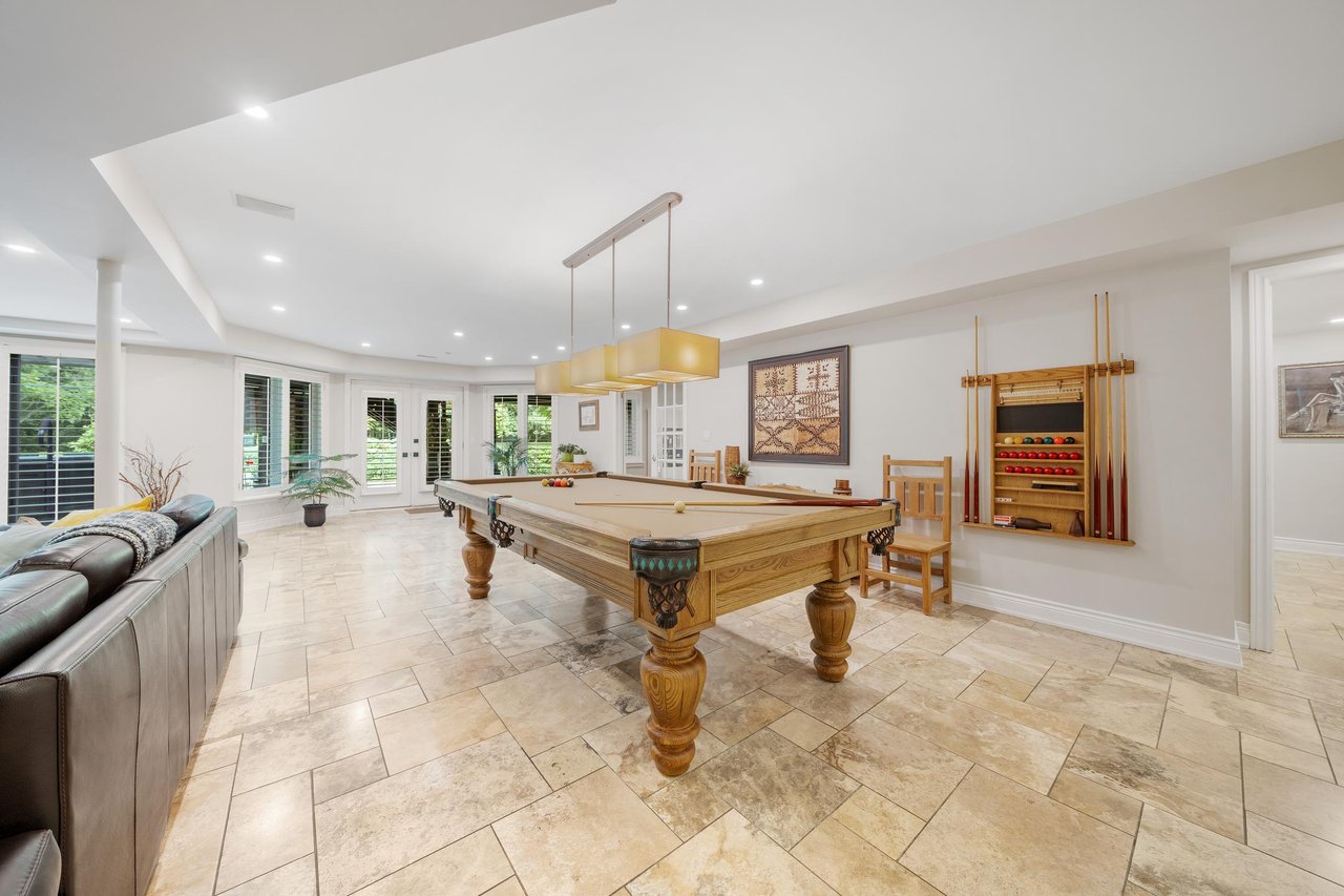 21 Rolling Court